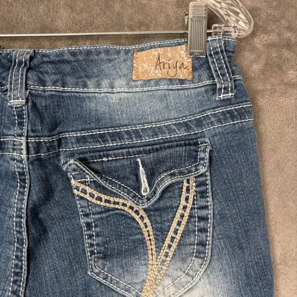 Ariya Cut-Off Shorts Juniors 9/10 Blue Dark Frayed Hem Embroidered Pockets Y2K - Picture 6 of 6